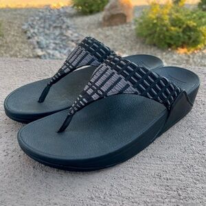 FitFlop Lulu Art Denim toe-post sandals in black and gray Size 7 EUC